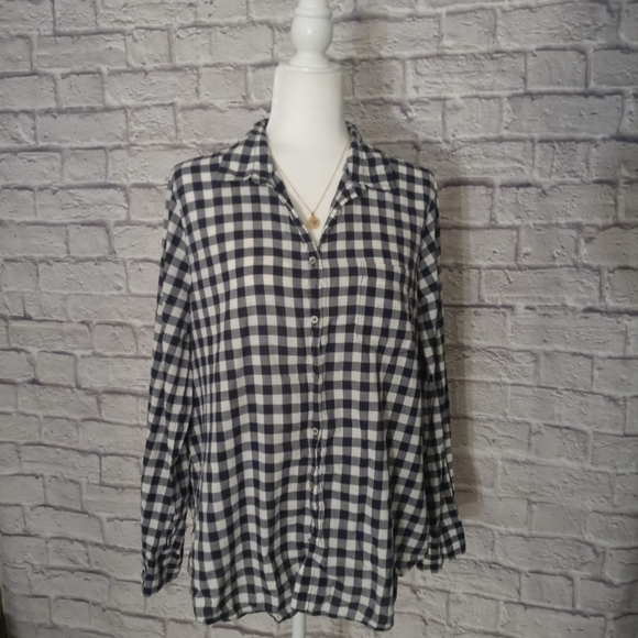 SOLD | J. Crew Gingham Long Sleeve Button Up Top - Picture 9 of 10